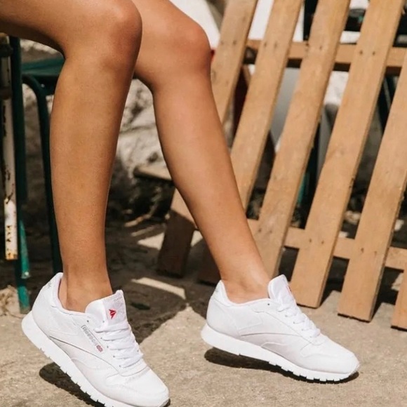 Redbok - Picture 2 of 2